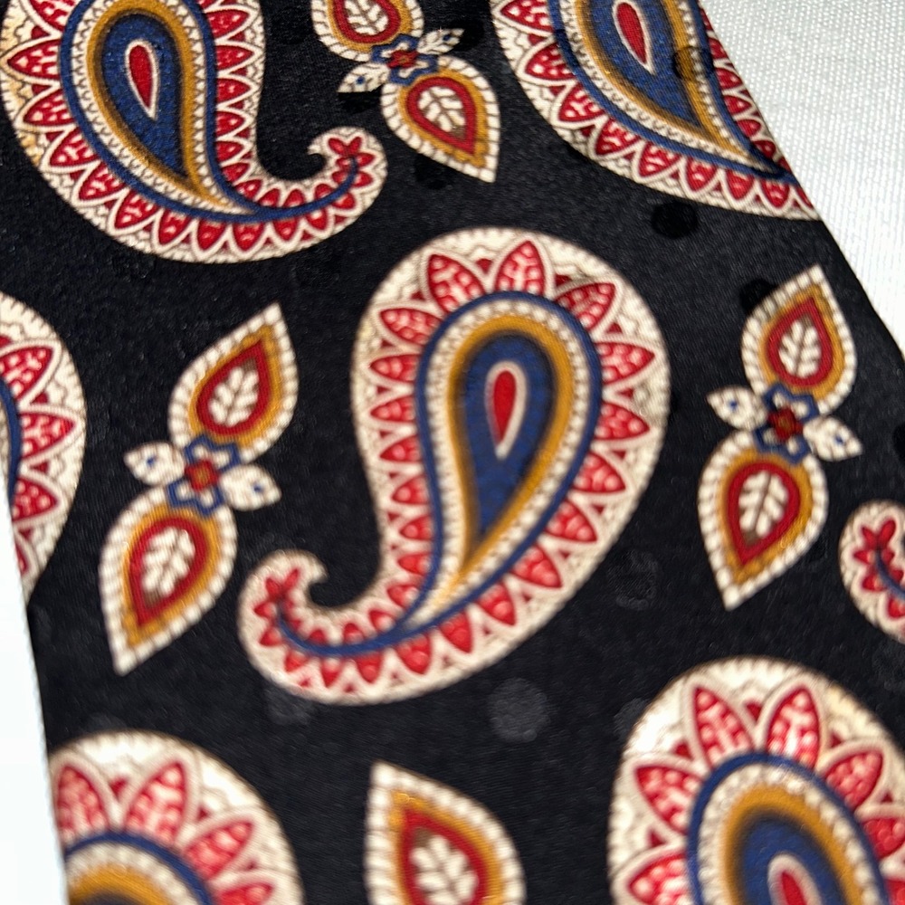 Villa Bugatti Black Paisley Italian Silk Necktie Luxury‎ Designer Classic